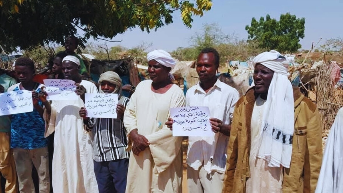 نازحو مخيم زمزم