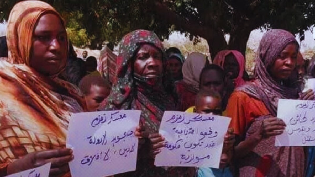 نازحو مخيم زمزم