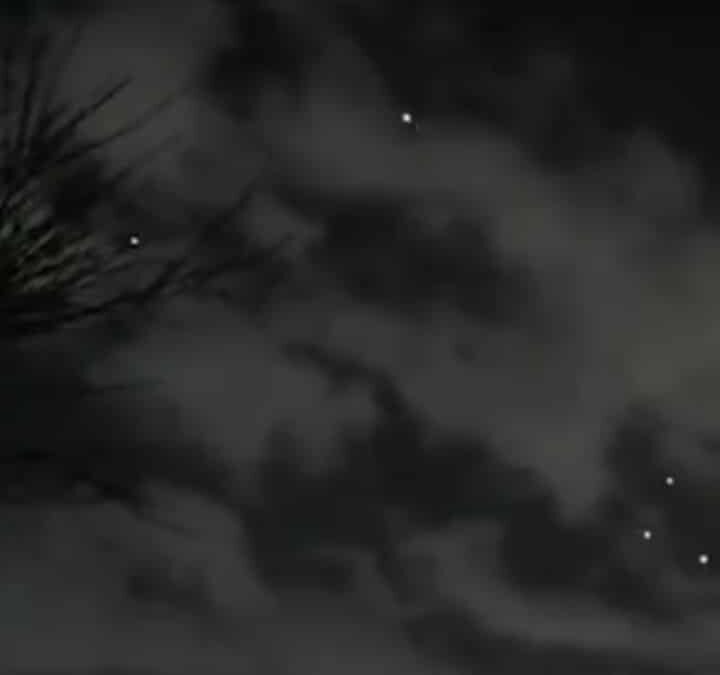 صواريخ إيرانية في سماء تل أبيب