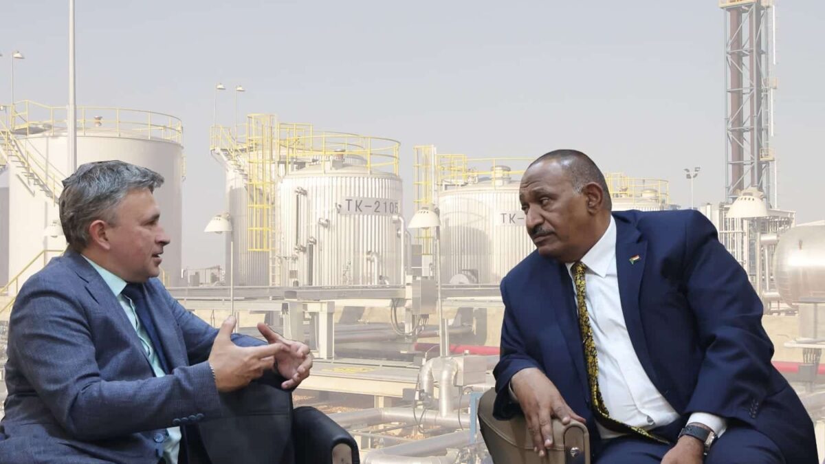 وزير النفط يلتقي السفير الروسي