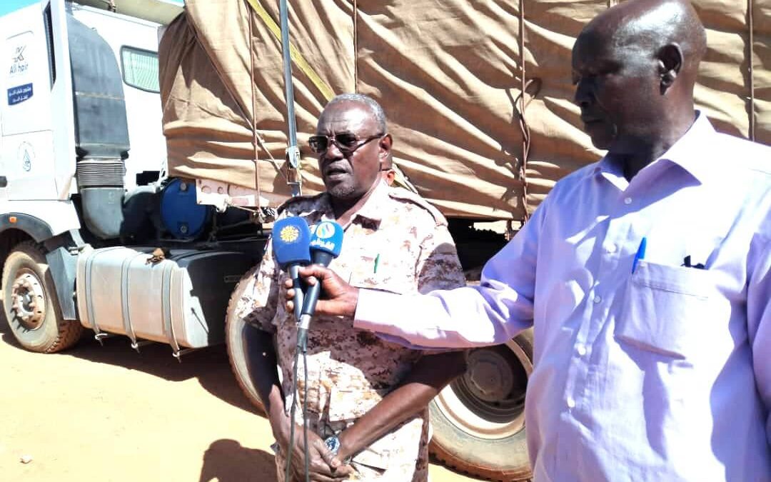 والي الخرطوم يتسلم القافلة الثانية من شركة أسمنت الشمال ومنظمة مراقي