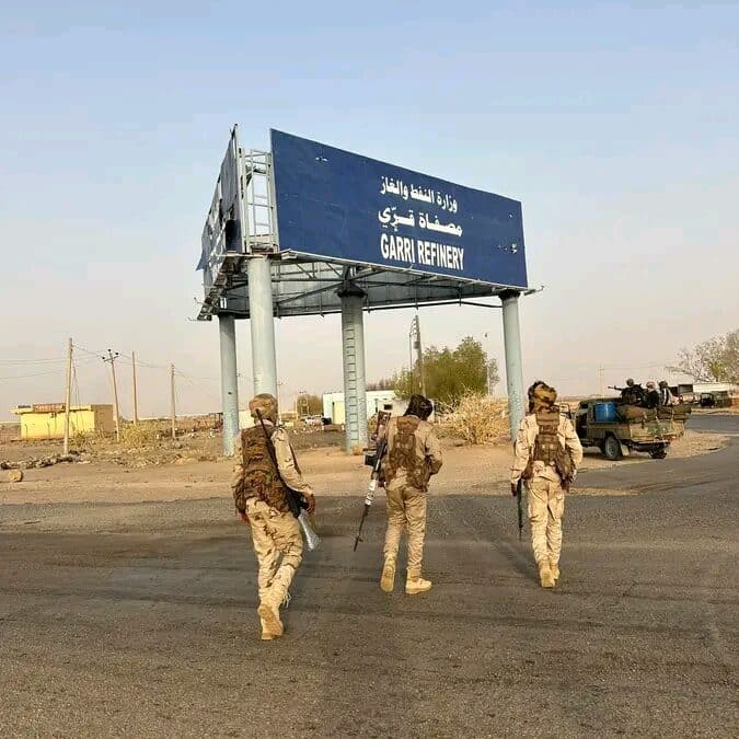 قوة من الدعم السريع في مصفاة الجيلي - صورة إرشيفية