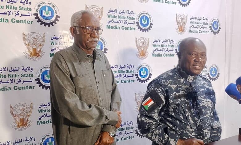 وزير الداخلية خليل باشا سايرين في النيل الأبيض