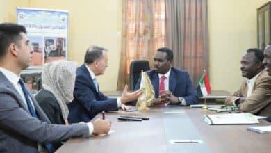 وزير التنمية العمرانية يبحث مع السفير التركي تعزيز التعاون في البنية التحتية