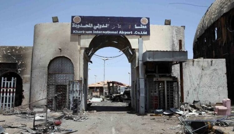 مطار الخرطوم وآثار الدمار والتخريب
