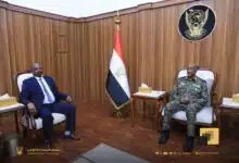 البرهان يلتقي والي الشمالية
