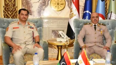 صدام حفتر ورئيس أركان الجيش المصري