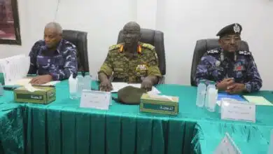ترأس الفريق ركن/ حسن داؤود كبرون وزير الدفاع السواني الخميس الاجتماع السابع للجنة ضبط الأمن وفرض هيبة الدولة بولاية الخرطوم، وسط متابعة دقيقة لتطبيق خطة الإخلاء الشاملة للعاصمة من كافة التشكيلات العسكرية والآليات المتعطلة.