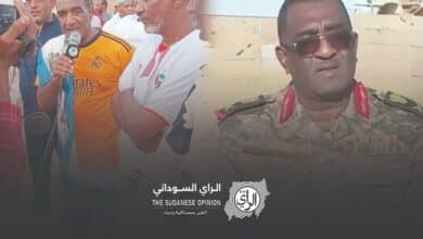 في زمن الأزمات والحروب، تصبح التفاصيل الصغيرة ذات وقع أكبر من حجمها الحقيقي، وربما تُقرأ رسائل سياسية من مجرد لقطة عابرة. هذا ما حدث في دنقلا، حين ظهر الفريق  ركن نصر الدين عبد الفتاح الجمعة