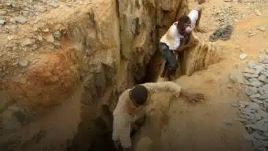 انهيار بئر للتعدين التقليدي