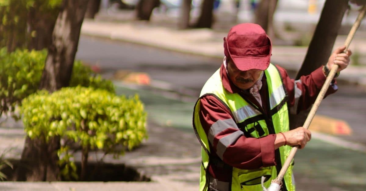 عامل نظافة - صورة تعبيرية