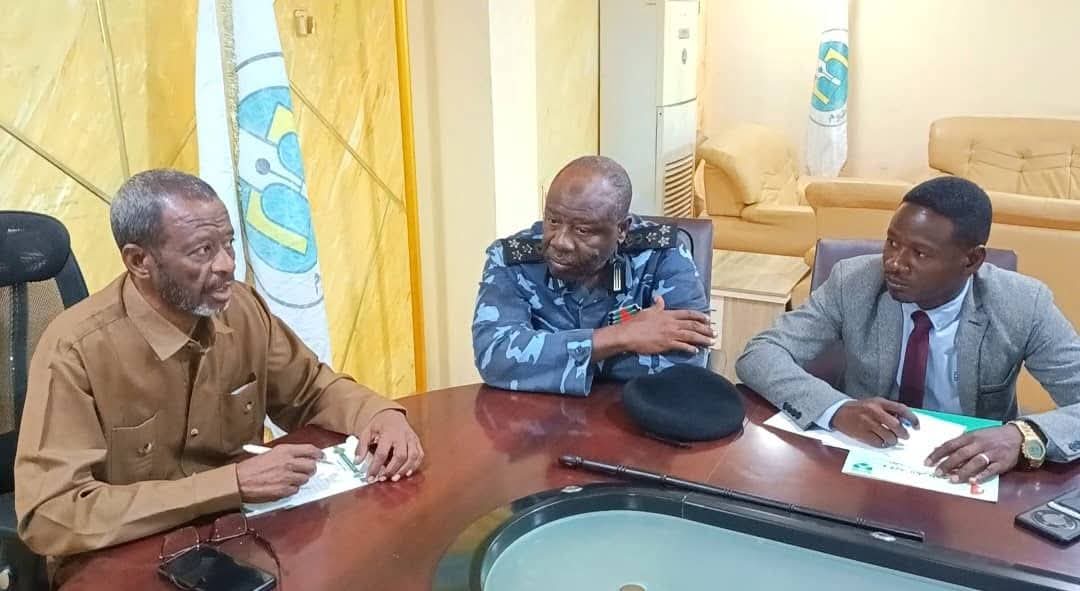 أعلنت لجنة تنسيق شؤون أمن محلية الخرطوم  الاثنين عن تشكيل آلية أمنية جديدة لمكافحة المتفلتين المعروفين بـ(تسعة طويلة) في محاور جنوب الخرطوم، بمشاركة جميع القوات النظامية عبر ارتكازات ثابتة ودوريات متحرك