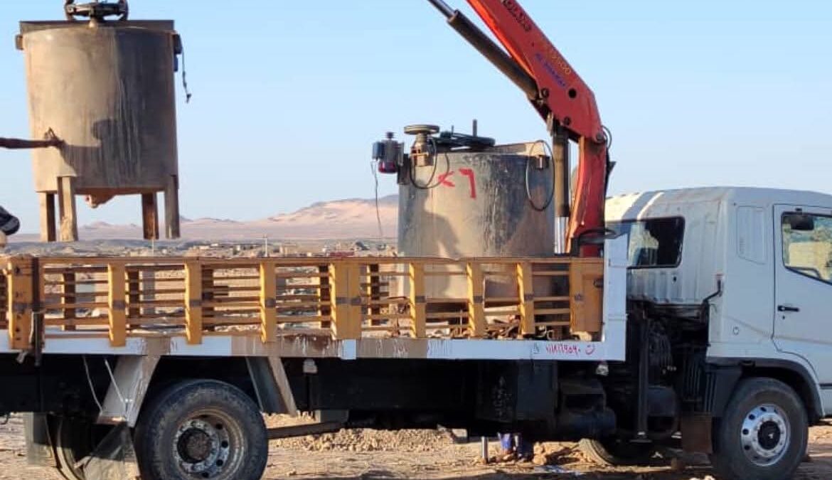 نفذت إدارة البيئة والسلامة بالشركة السودانية للموارد المعدنية المحدودة بالولاية الشمالية، بالتعاون مع أمن اقتصادات المعادن وشرطة تأمين التعدين، حملة واسعة لإزالة المخالفات بقطاع التعدين في سوق الخناق بوحدة عبري الإدارية بمحلية حلفا