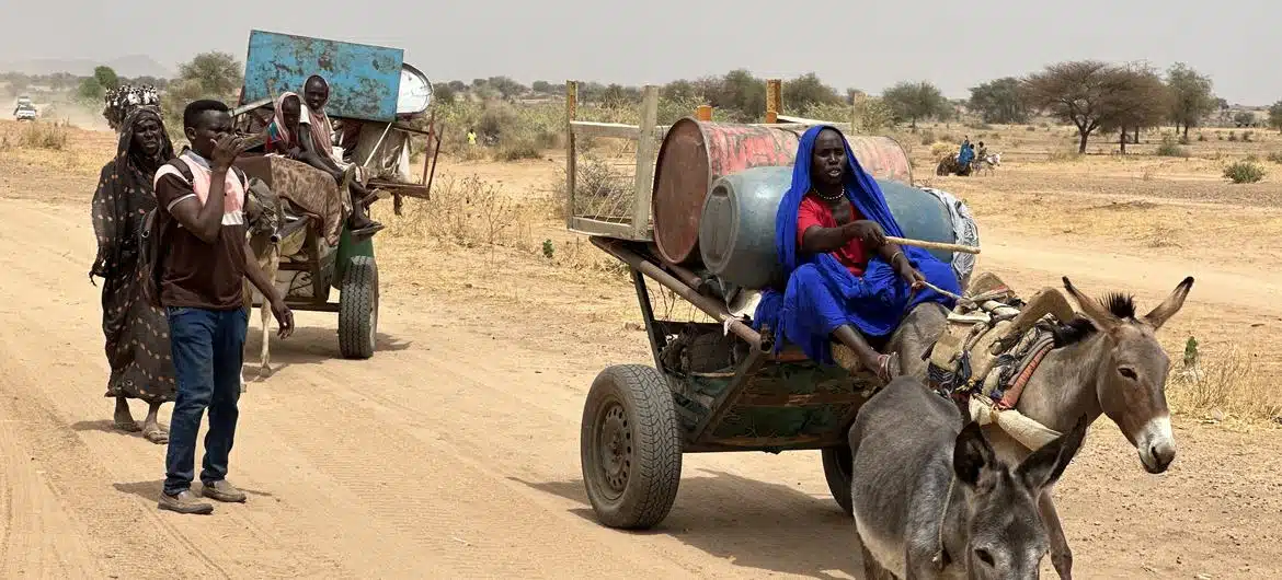 أعلنت شبكة أطباء السودان عن مقتل 18 مدنياً وإصابة أكثر من 100 آخرين بينهم نساء وأطفال، جراء القصف المدفعي المتعمد الذي شنّته قوات الدعم السريع على أحياء سكنية بمدينة الفاشر بولاية شمال دارفور أمس الإثنين.