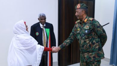 في مشهد لافت بالقاعة الكبرى لمجلس السيادة، أدت مولانا انتصار أحمد عبدالعال أحمد  الثلاثاء القسم نائبًا عامًا لجمهورية السودان أمام الفريق أول ركن عبدالفتاح البرهان، رئيس مجلس السيادة الانتقالي والقائد العام للقوات المسلحة