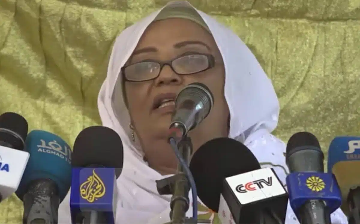 صدر رئيس مجلس السيادة السوداني، الفريق أول ركن عبدالفتاح البرهان، قراراً بتعيين مولانا انتصار أحمد عبدالمتعال أحمد نائباً عاماً لجمهورية السودان، لتصبح بذلك أول امرأة في تاريخ البلاد تتبوأ هذا المنصب الرفيع