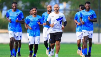يلتقي الهلال السوداني غداً السبت عند الساعة الحادية عشرة والنصف صباحاً، بفريق الجيش الرواندي، على ملعب "كي إم سي" بالعاصمة التنزانية دار السلام، ضمن الدور نصف النهائي لبطولة شرق ووسط أفريقيا للأندية (سيكافا)