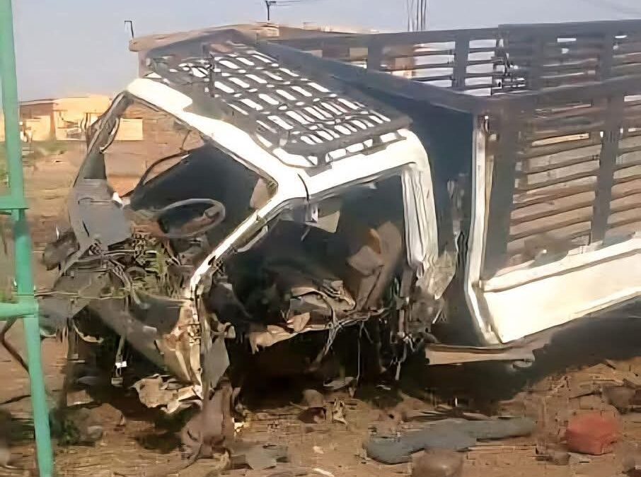 هزّ انفجار لغم وسط عربة دفار كانت تقل المشيعين في مقابر الكدرو حياة الأهالي، حيث أدى إلى مقتل أحمد محمد الخضر (عكس) وإصابة آخرين بجروح متفاوتة، فيما هرعت سيارات الإسعاف لنقل المصابين إلى المستشفى