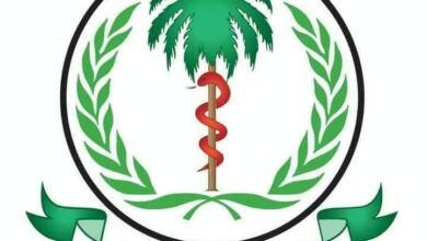 أصدر مركز عمليات طوارئ الصحة بياناً مثيراً للجدل حول كارثة تورسين بولاية جنوب دارفور، كشف فيه عن وفاة شخصين وخسائر جسيمة في الثروة الحيوانية إلى جانب تدمير نحو 500 شجرة برتقال، مؤكداً أن الحصر الكامل للخسائر لا يزال جارياً