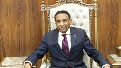 يعتزم رئيس الوزراء السوداني الدكتور كامل إدريس زيارة المملكة العربية السعودية الأسبوع المقبل، على رأس وفد رفيع، لعقد لقاء مع ولي العهد ورئيس الوزراء السعودي الأمير محمد بن سلمان، في خطوة وُصفت بالمهمة لتعزيز التعاون الاستراتيجي بين الخرطوم والرياض.