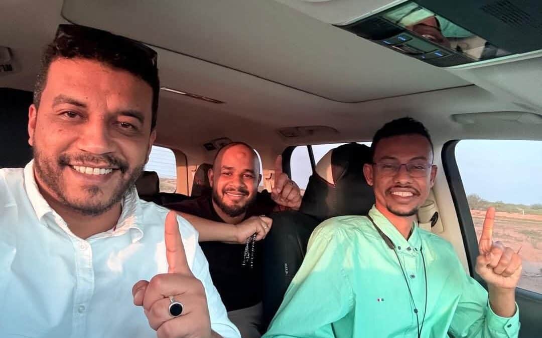 وصل القائد المصباح أبوزيد طلحة، قائد فيلق  البراء بن مالك، إلى مدينة بورتسودان  الأربعاء  قادمًا من العاصمة المصرية القاهرة، بعد غياب طويل عن البلاد استمر عدة أشهر. وتأتي عودته في توقيت حساس يشهد تصاعدًا في حدة الصراع بولايات كردفان 