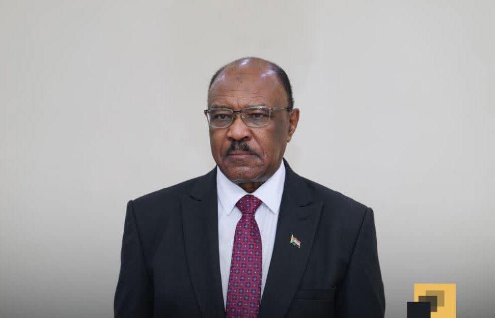 تلقى وزير الخارجية والتعاون الدولي، السفير محيي الدين سالم أحمد، الجمعة اتصالاً هاتفياً من وزير الخارجية المصري، السيد بدر عبد العاطي، حيث قدم له التهنئة بمناسبة تعيينه وزيراً للخارجية.