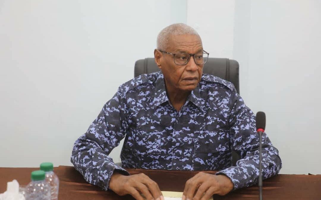 ترأس الفريق شرطة حقوقي بابكر سمرة مصطفى وزير الداخلية والرئيس المناوب للجنة ضبط الأمن وفرض هيبة الدولة بولاية الخرطوم، الاجتماع رقم (11) للجنة اليوم بقاعة وزارة الداخلية، بمشاركة أعضاء اللجنة