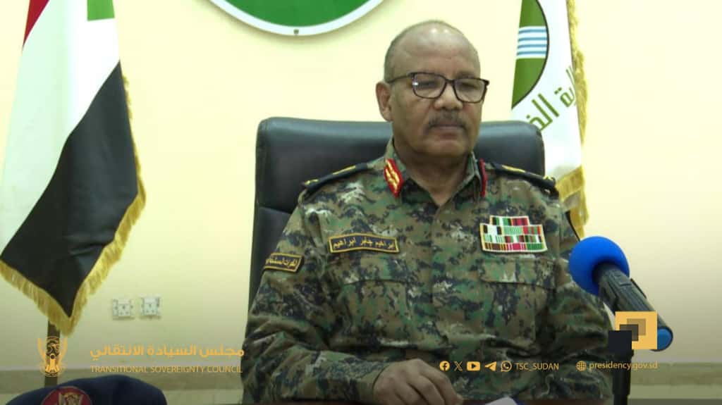 وجّه عضو مجلس السيادة الانتقالي، مساعد القائد العام، ورئيس اللجنة العليا لتهيئة بيئة العودة إلى ولاية الخرطوم، الفريق مهندس إبراهيم جابر إبراهيم، وزارة التحول الرقمي والاتصالات، بالإسراع في إدخال جميع المعاملات الحكومية بولاية الخرطوم ضمن منصة "بلدنا" الرقمية، خلال شهر واحد، في إطار تحقيق الشمول الرقمي والشفافية المالية.