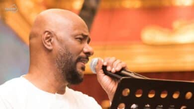 في خطوة غير مسبوقة، أصدر اتحاد المهن الموسيقية السودانية  الأربعاء قرارًا مثيرًا للجدل بفصل الفنان المعروف جمال فرفور من عضوية الاتحاد، عقب تصريحات أدلى بها في برنامج "الكلمة الأخيرة" على قناة البلد، اعتبرها الاتحاد إساءة صريحة وتشويهاً لسمعة الوسط الفني السوداني