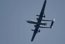 أسقطت الدفاعات الجوية للجيش السوداني، اليوم الإثنين، طائرة مسيّرة تابعة لقوات الدعم السريع في منطقة الإندرابة بولاية شمال كردفان، في تصدي فعّال لمحاولات الهجوم على مواقع مدنية وعسكرية